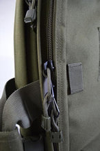 Ladda upp bild till gallerivisning, AIM 50 Tactical Dragbag - Megafauna